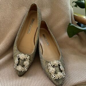 Manolo Blahnik hangisi crystal flat